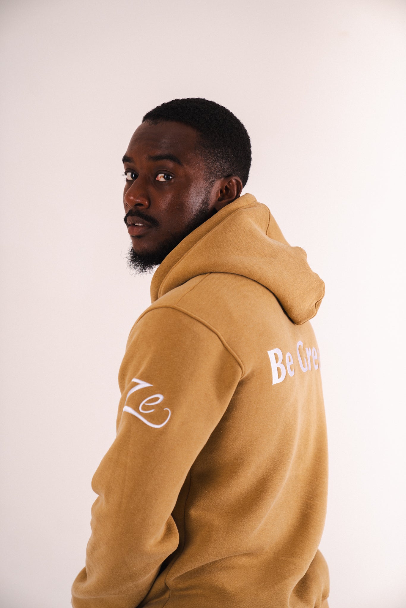 ZeTrillo "Be Great" Hoodie (Beige Khaki)