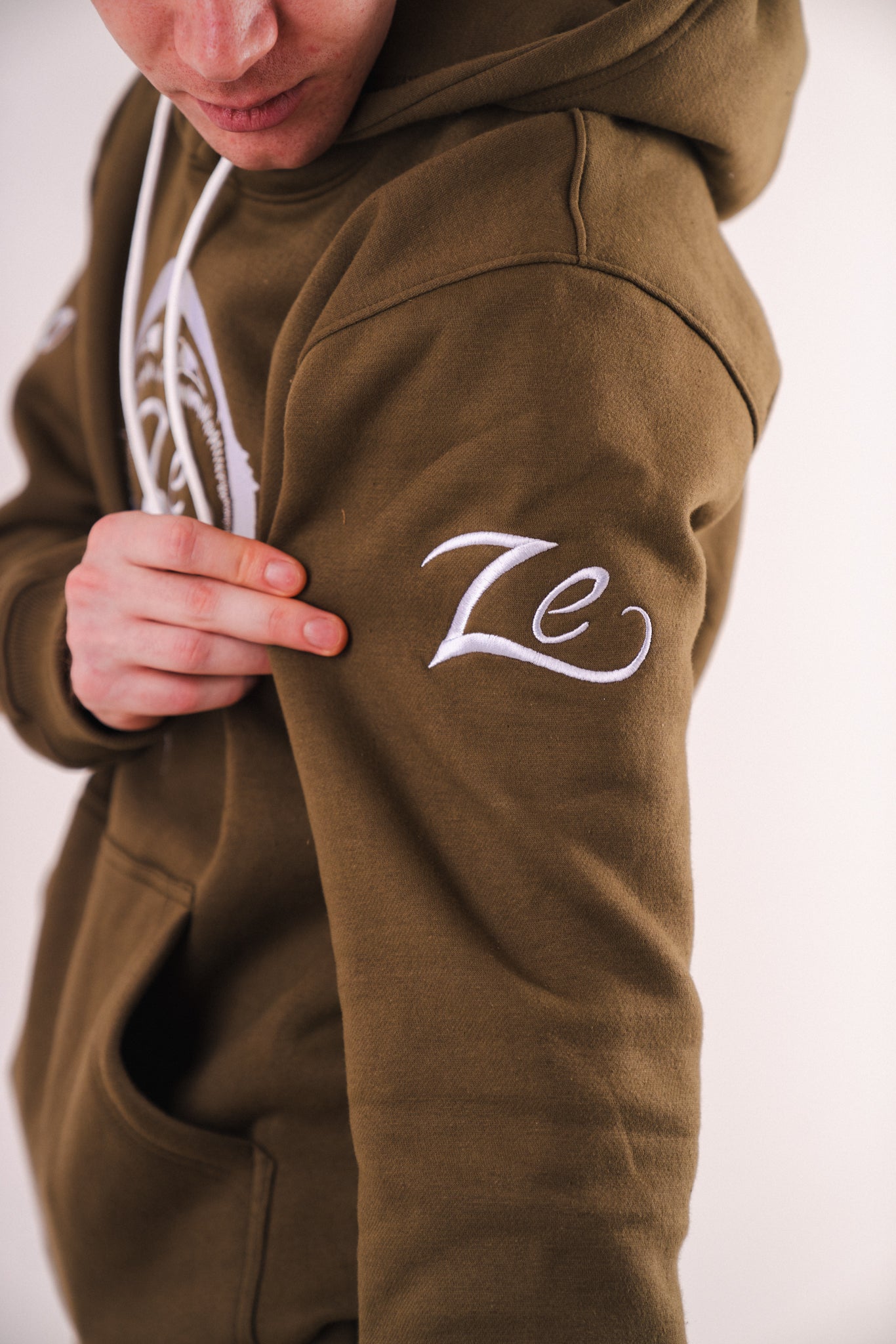 ZeTrillo "Be Great" Hoodie (Khaki Green)