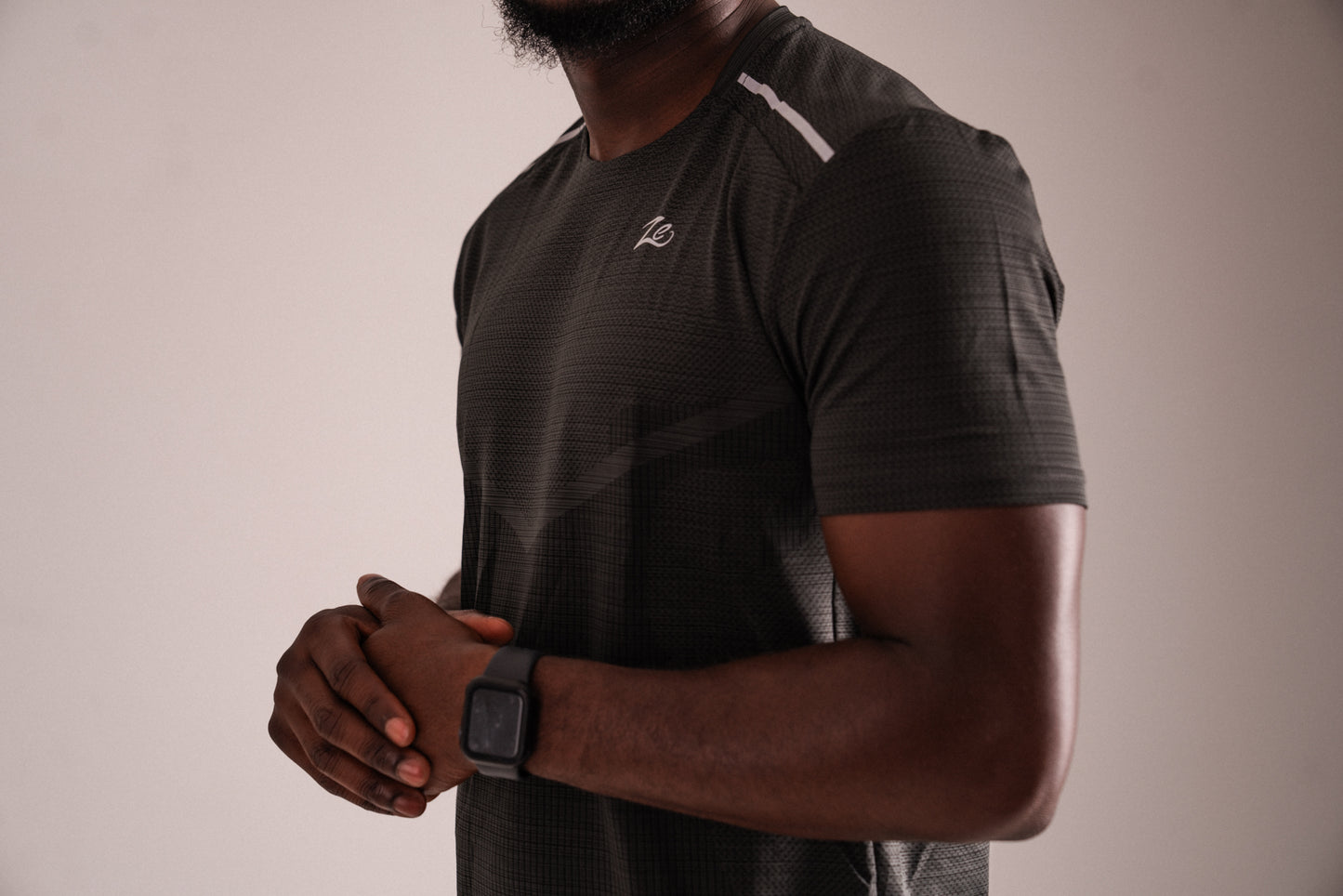 ZeTrillo Seamless Performance Tee: Charcoal Edge Edition